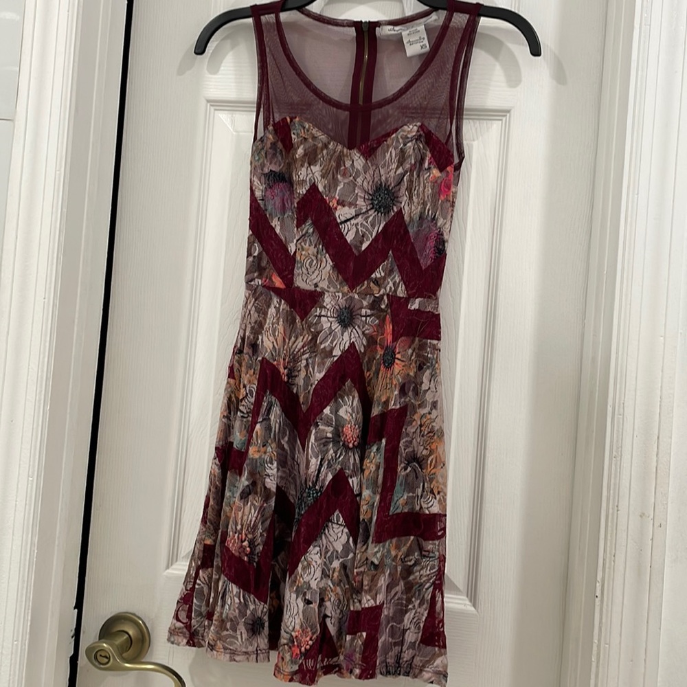 American Rag Cie wine floral lace print dress size XS zip up back